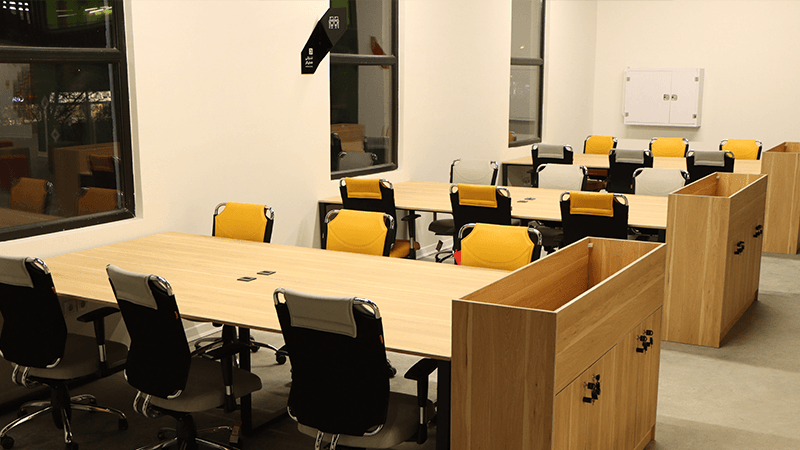 صندلی اشتراکی روزانه